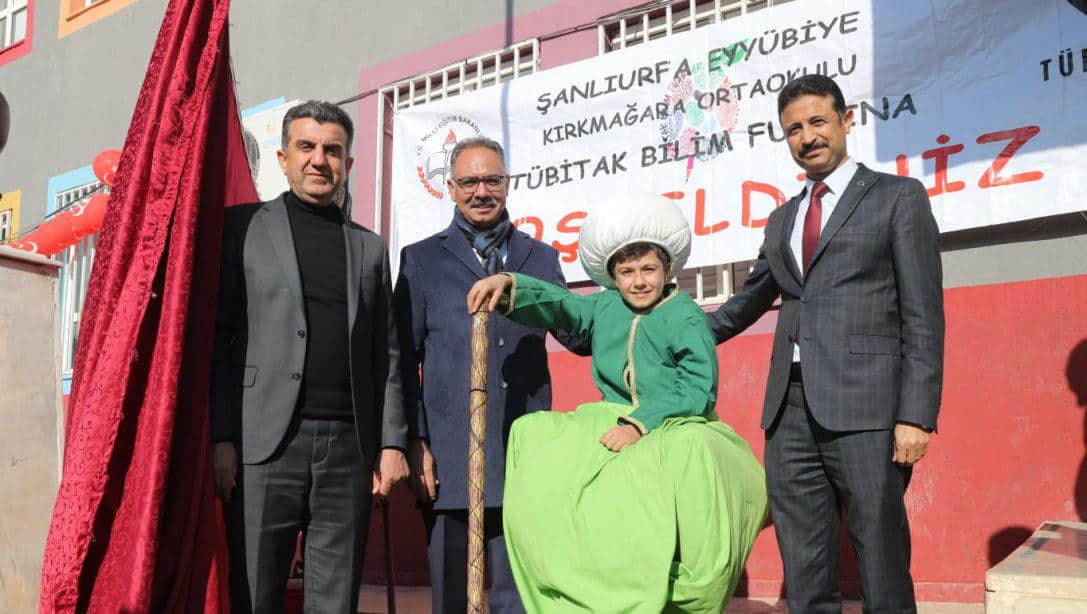 Bilimle Şenlenen Eyyübiye'de Kırkmağara İlk /Ortaokulu'nda Bilim Fuarının Açılışı Yapıldı
