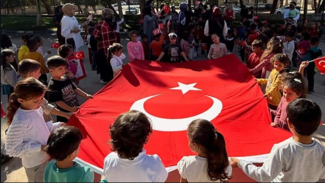 Cumhuriyetimizin 102. Yılı Okullarımızda Coşkuyla Kutlandı! 